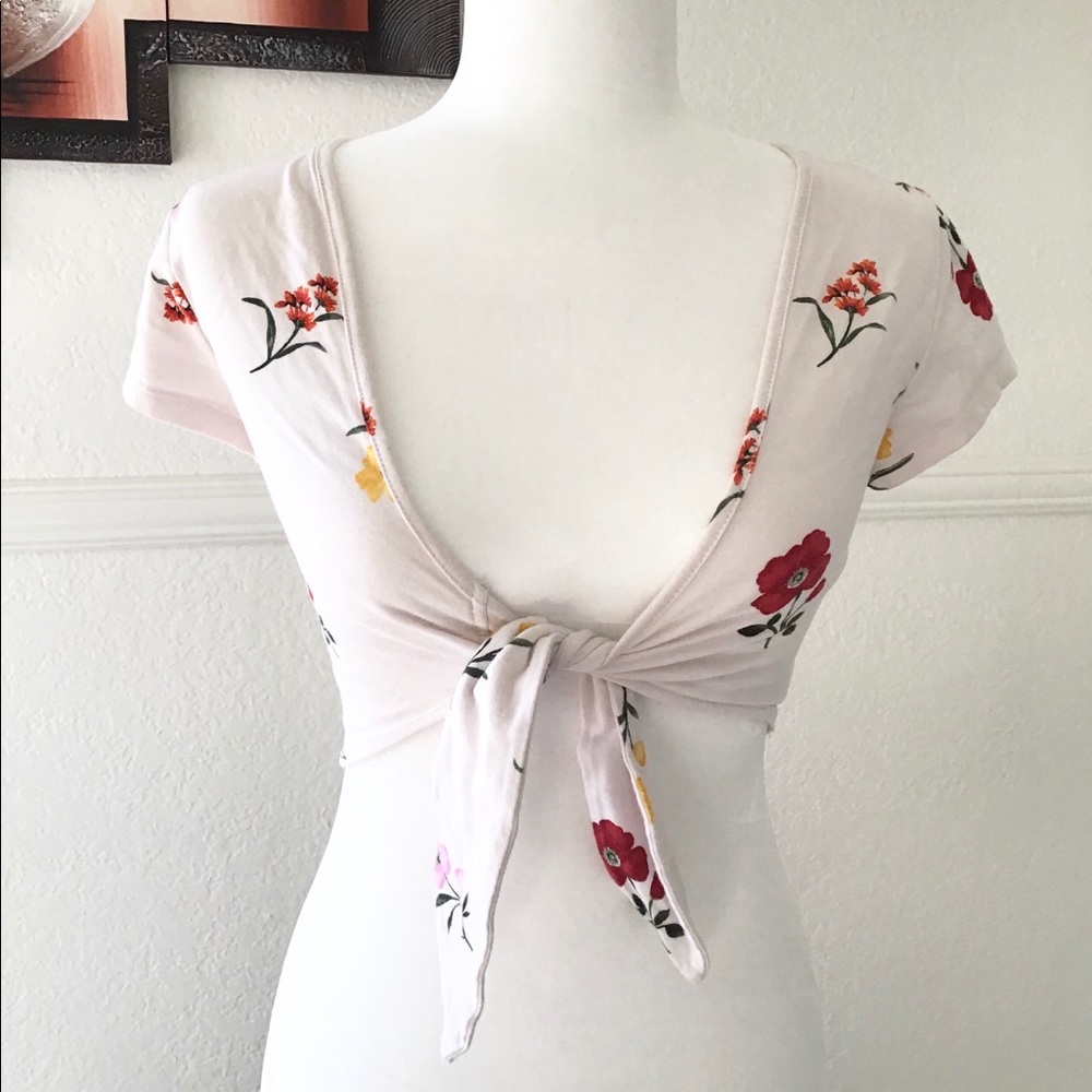 Floral knot tie crop top